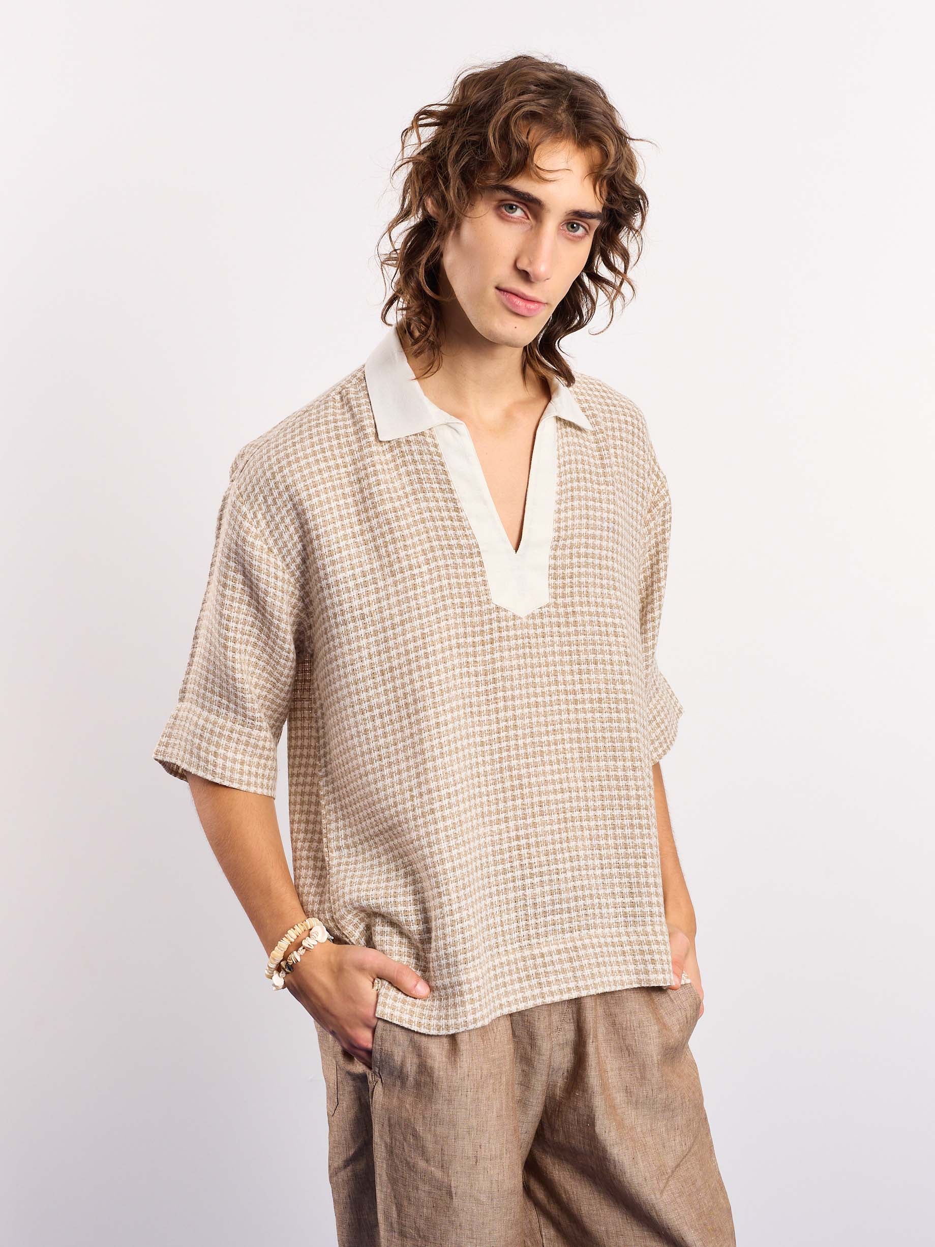Beige Contrasting Collar Pullover - Image 6