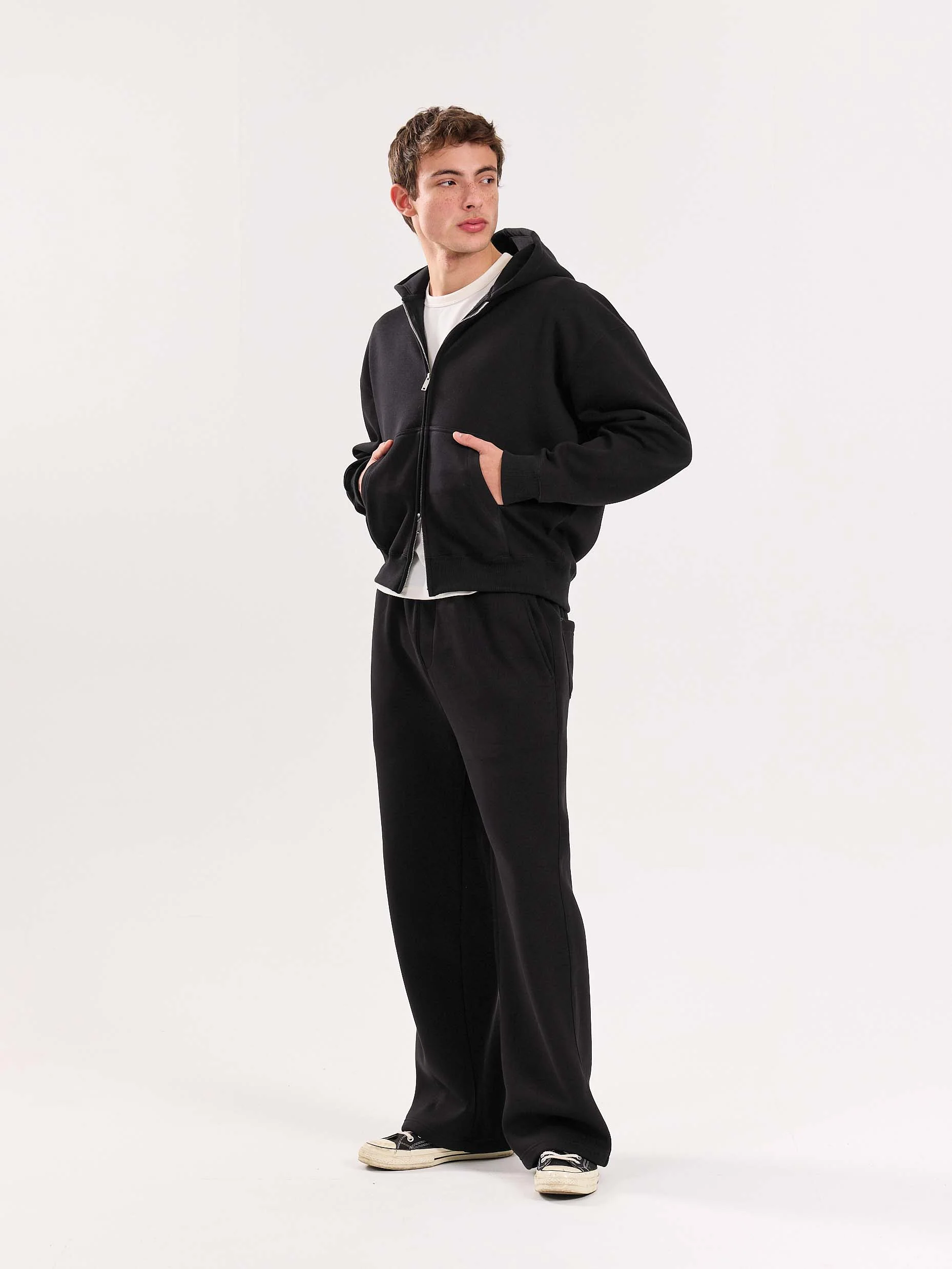 Black Cropped Zip-Up Hoodie - Image 5