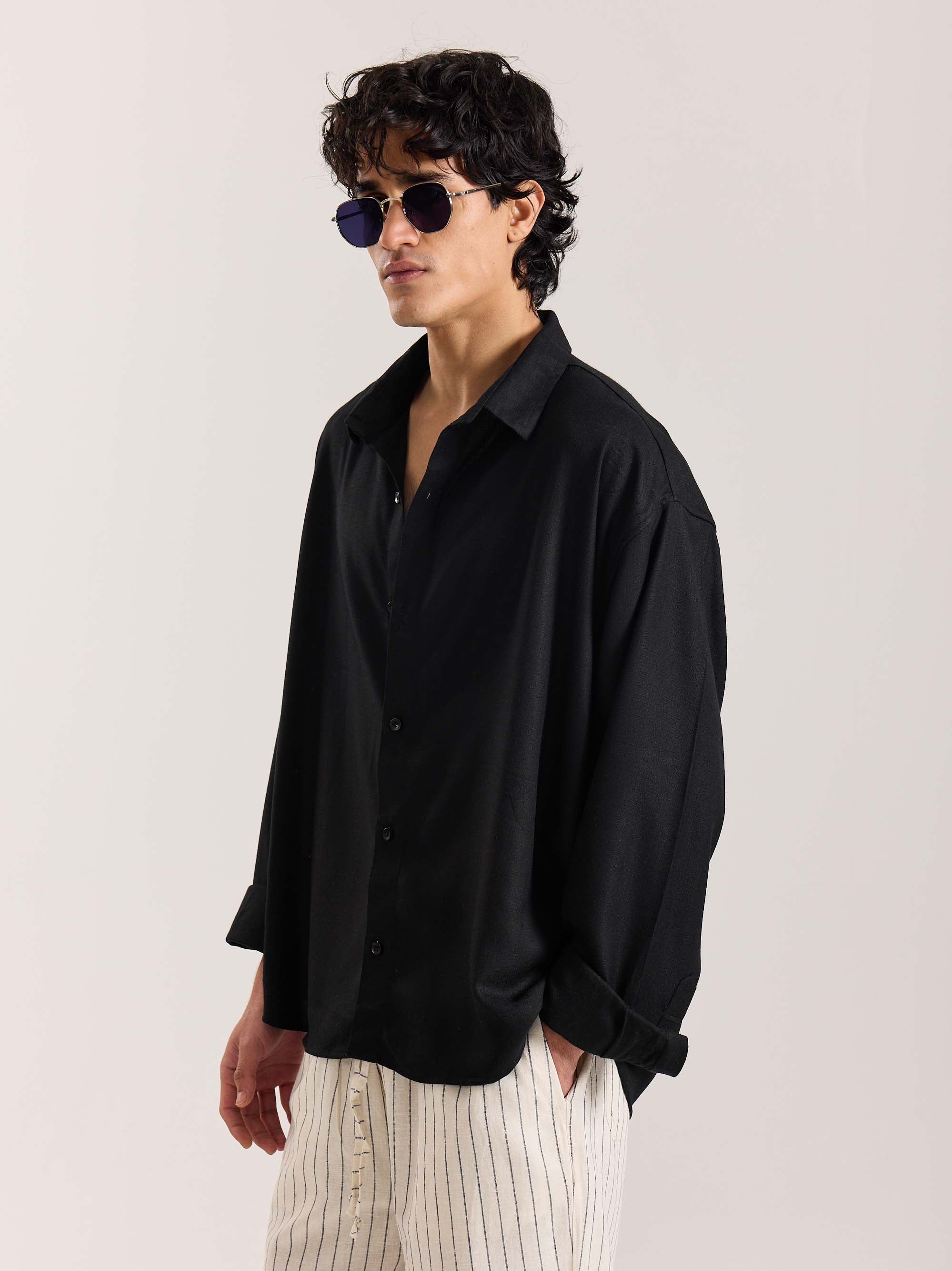 Black Linen Cropped Shirt - Image 4