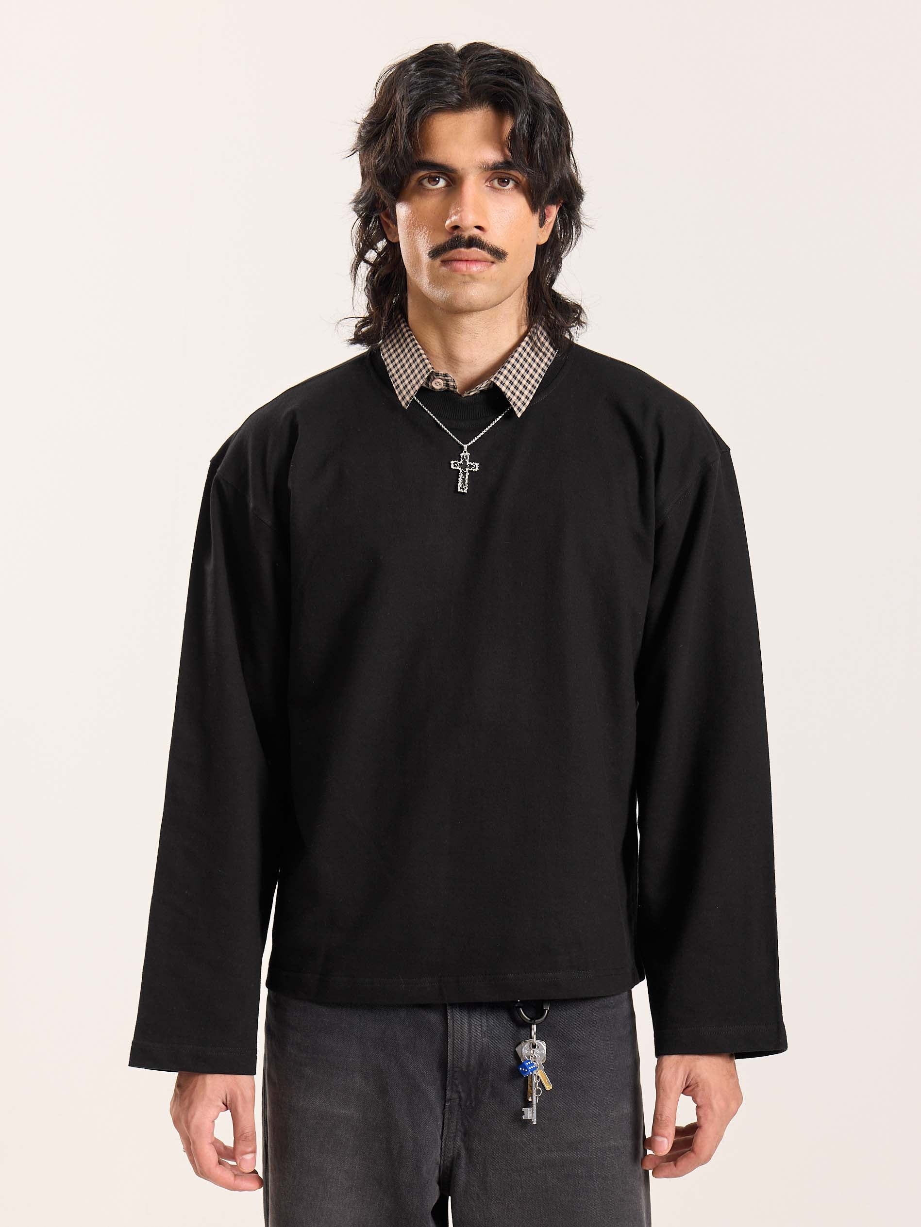 Black Loose Fit Cropped T-Shirt - Image 3
