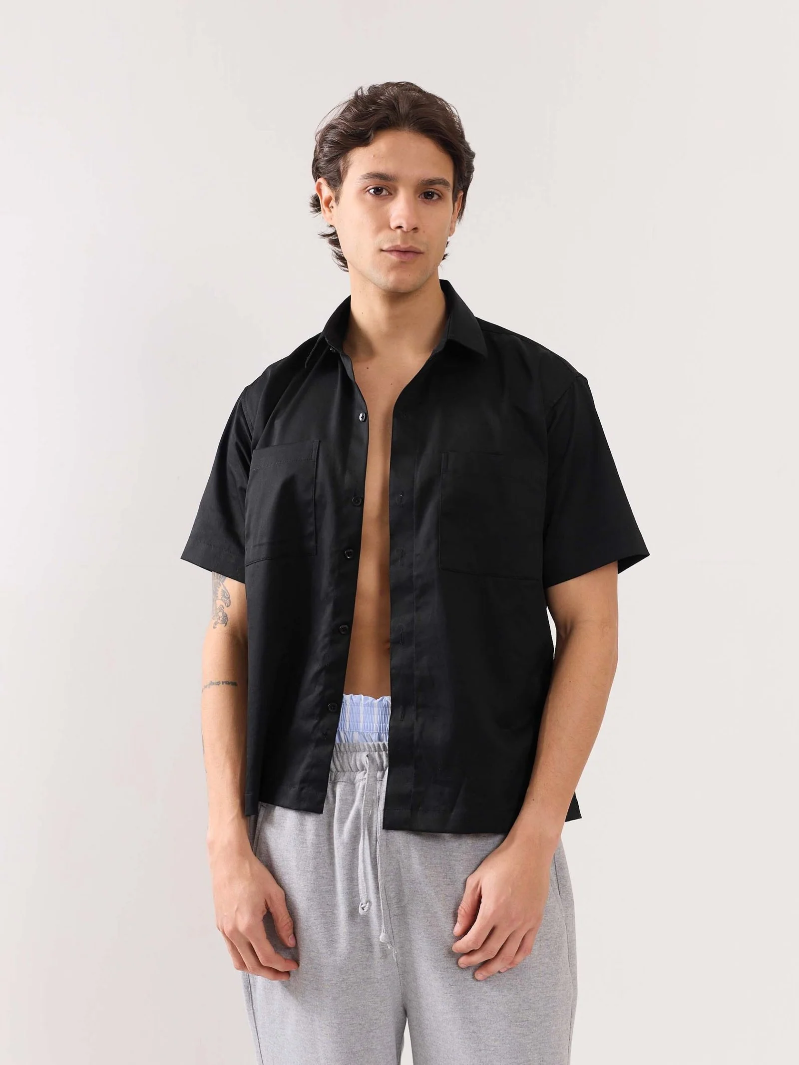 Black Twill Cropped Shirt - Image 3