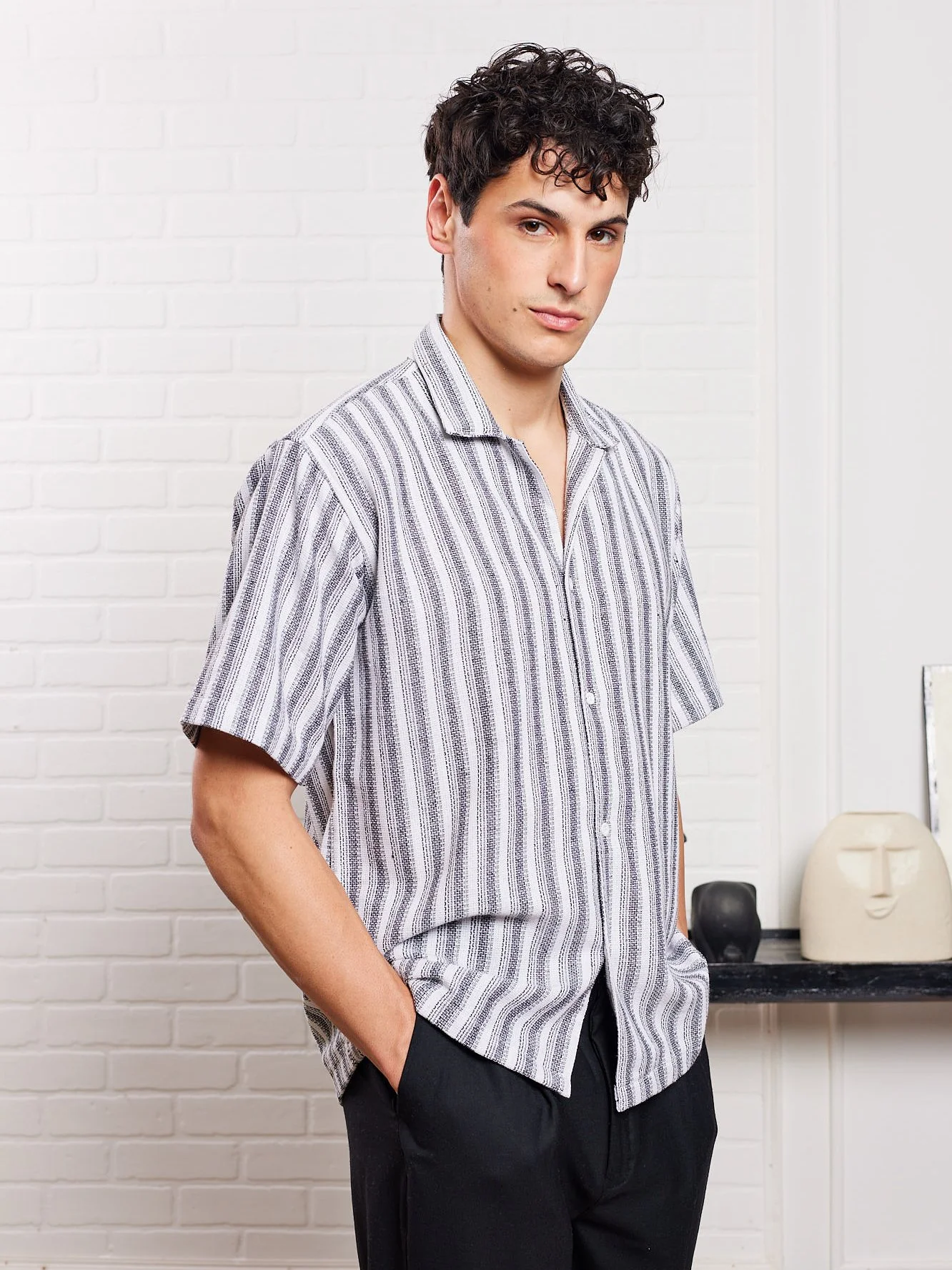 Black & White Knit Shirt - Image 4