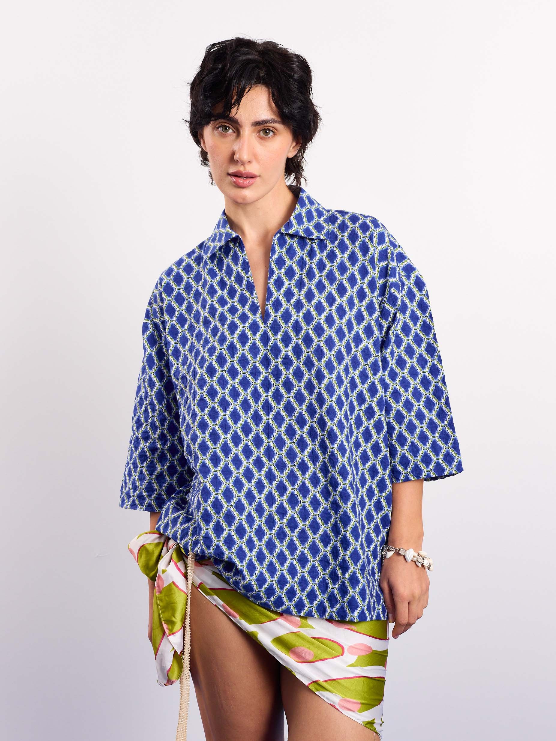 Blue & Green Geometrical Printed Pullover - Image 4
