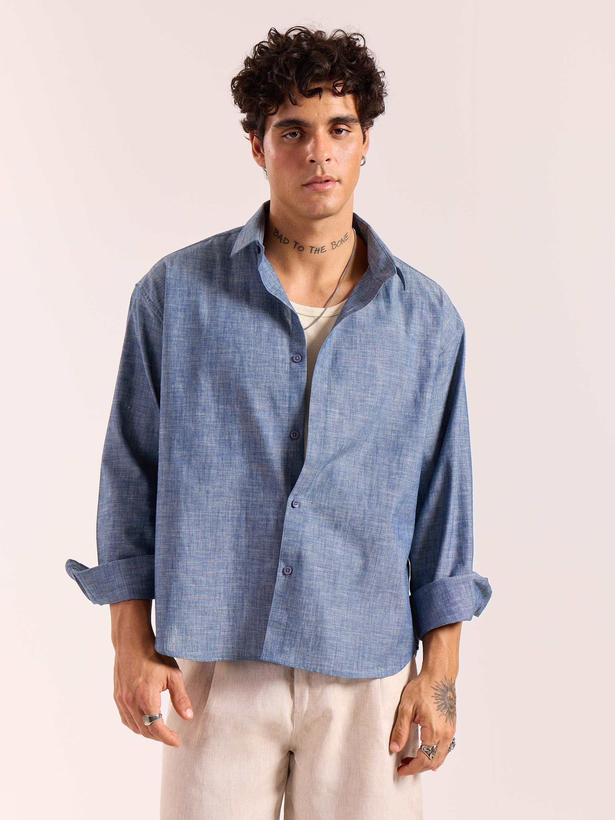 Chambray Blue Linen Cropped Shirt - Image 3