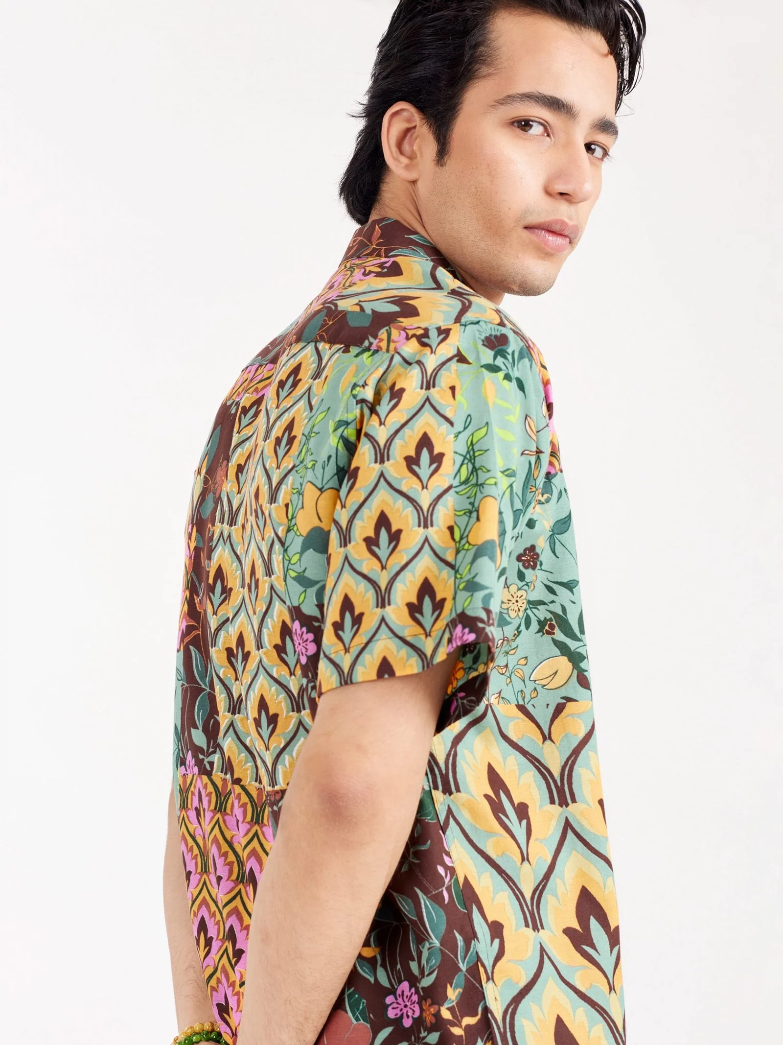 Go Hippie - Image 5