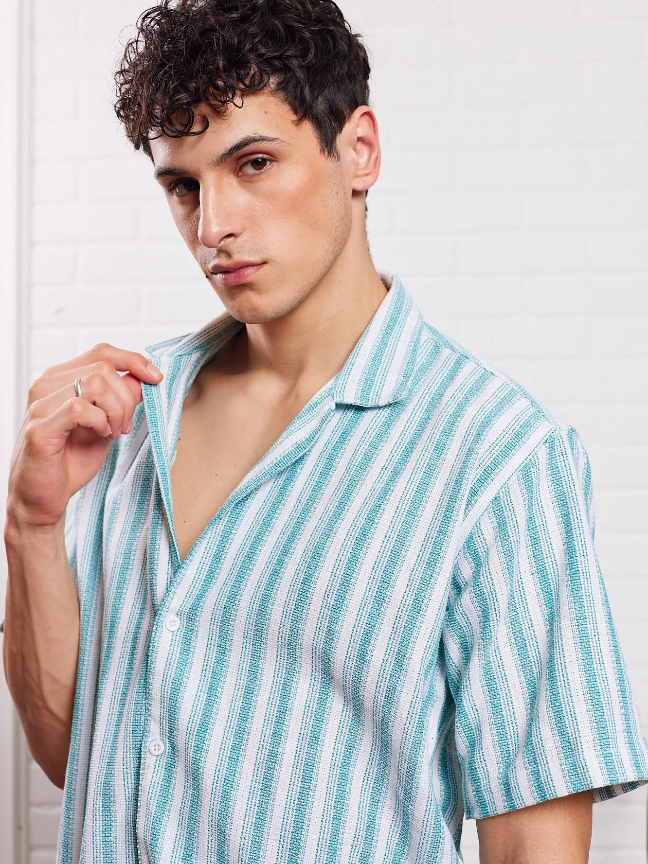 Green & White Knit Shirt - Image 3