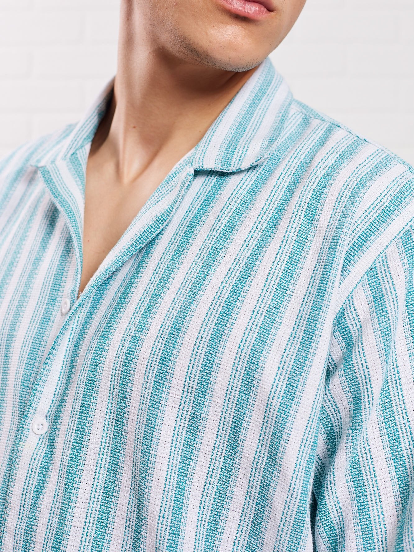 Green & White Knit Shirt - Image 5