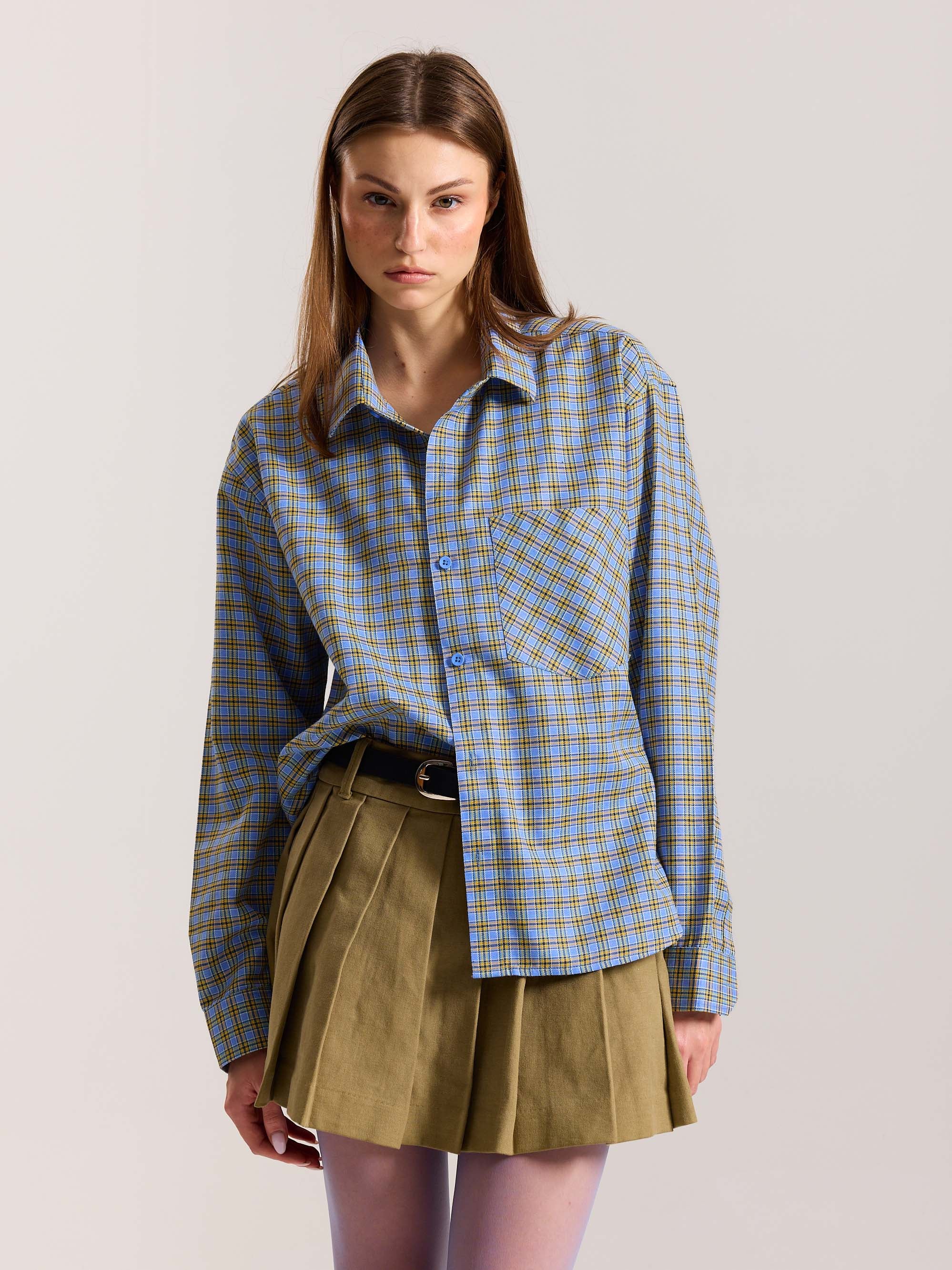 Light Blue Checkered Oversized Cropped Shirt - Image 4