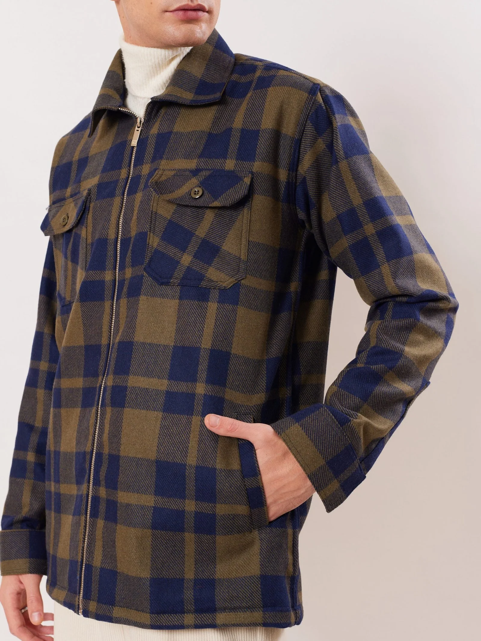 Relaxed Fit Plaid Zipper Jacket - Image 4