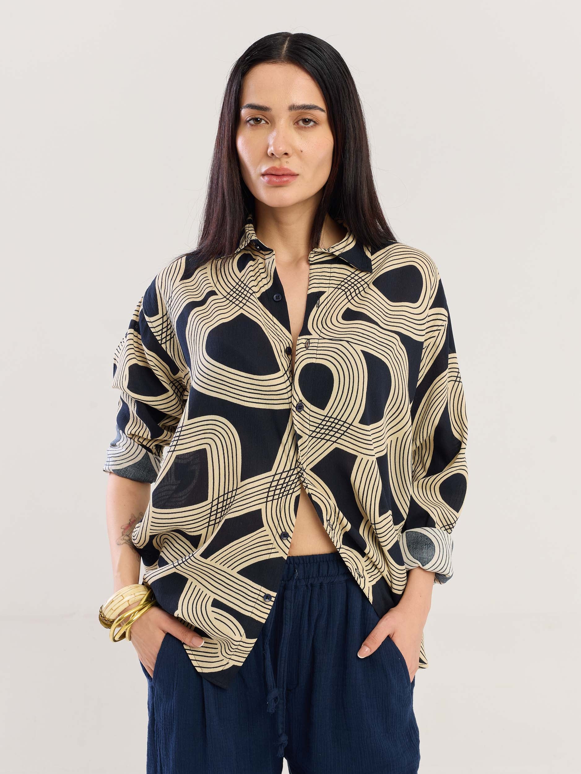Retro Ripples Wrinkled Shirt - Image 4