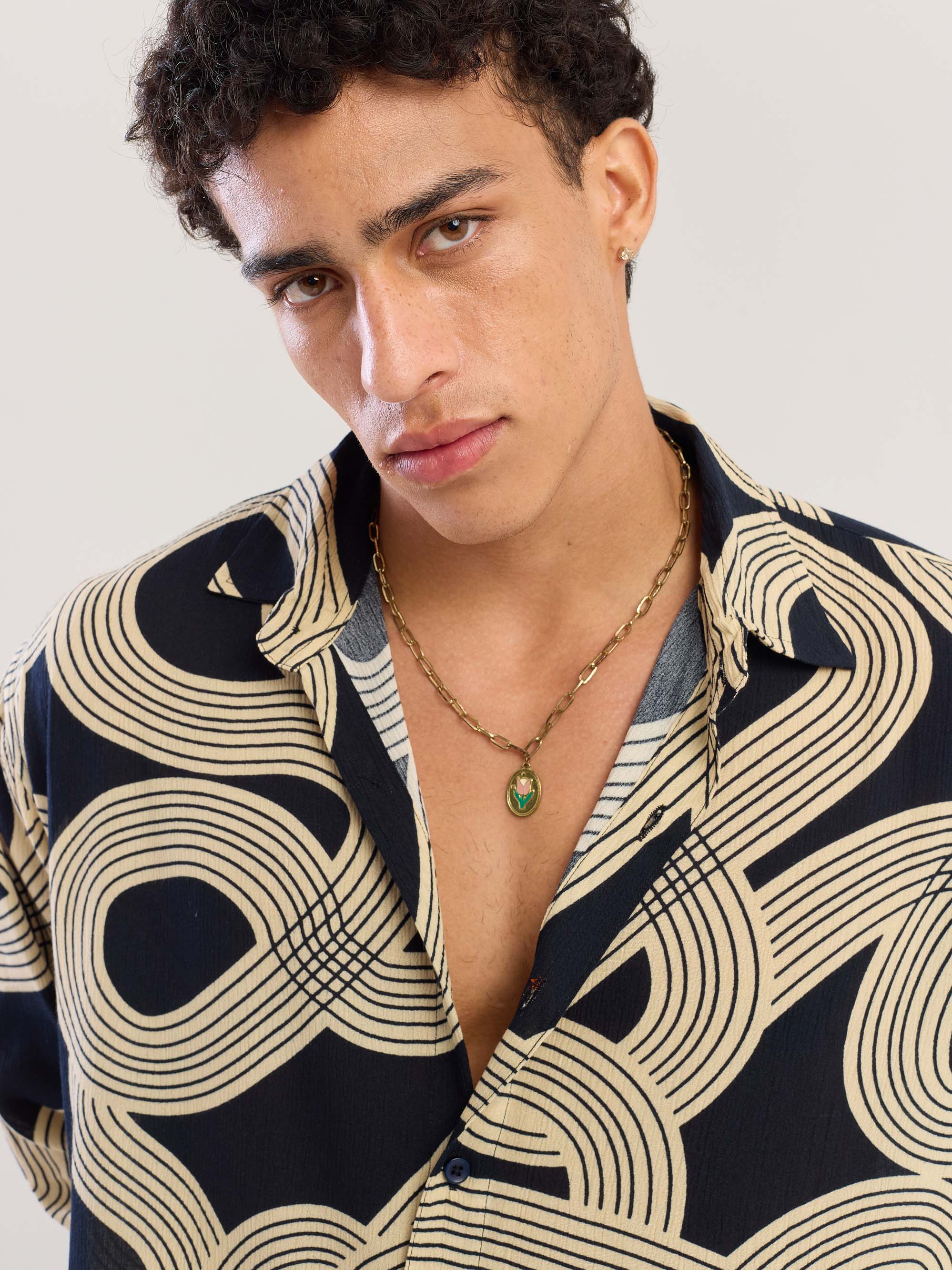 Retro Ripples Wrinkled Shirt - Image 7