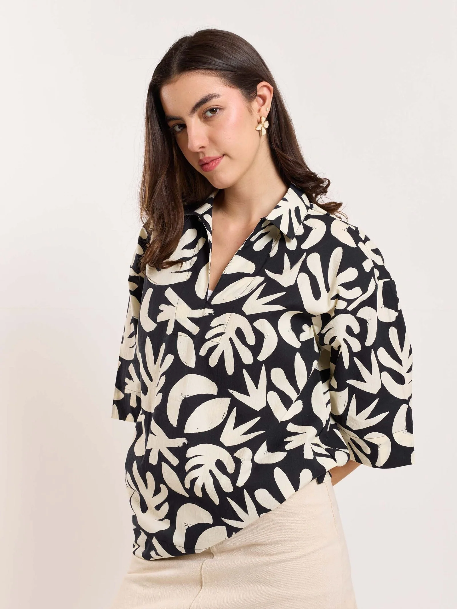 Tropical Printed Pullover - Image 7