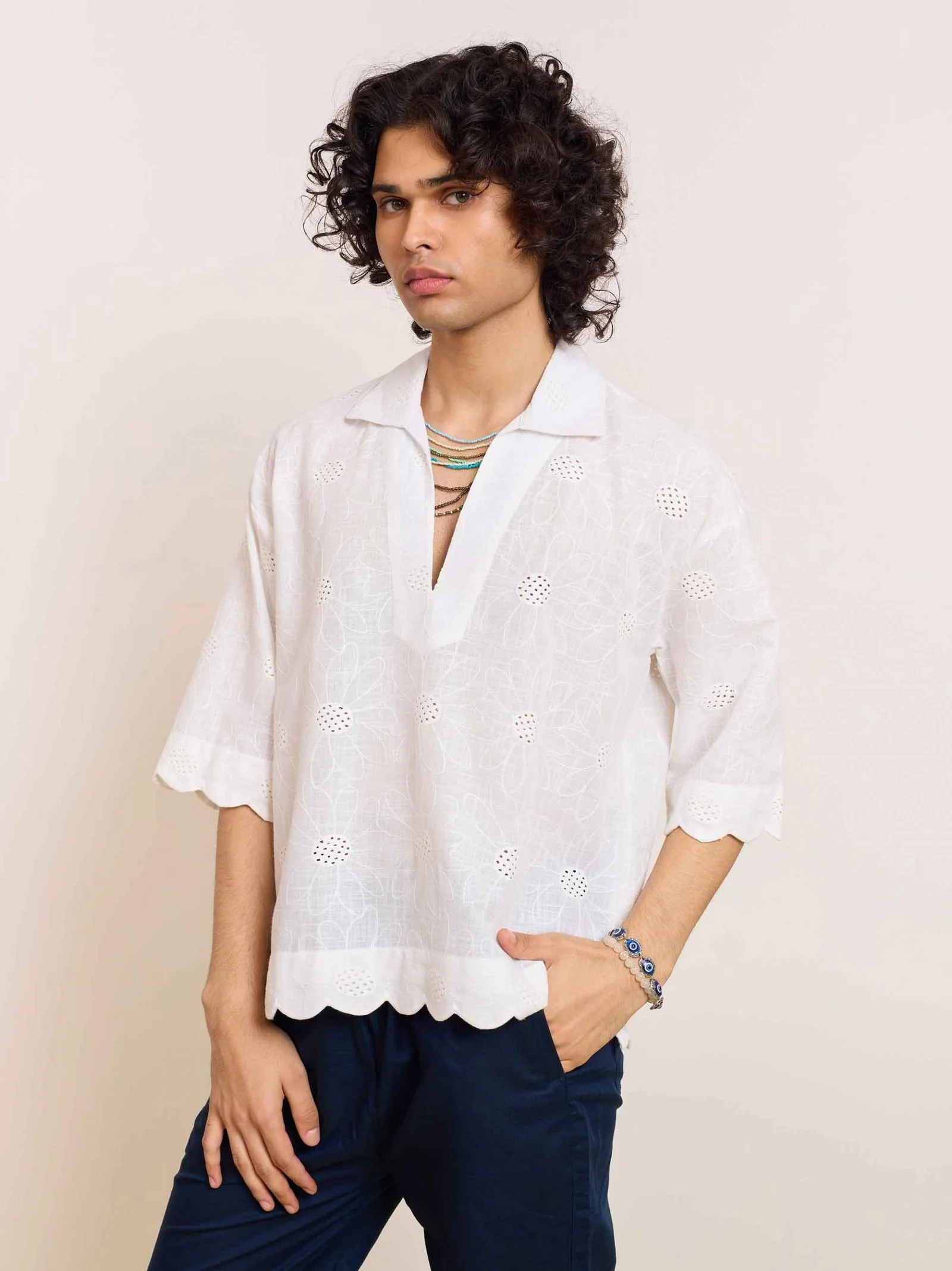 White Daisy Pullover - Image 4