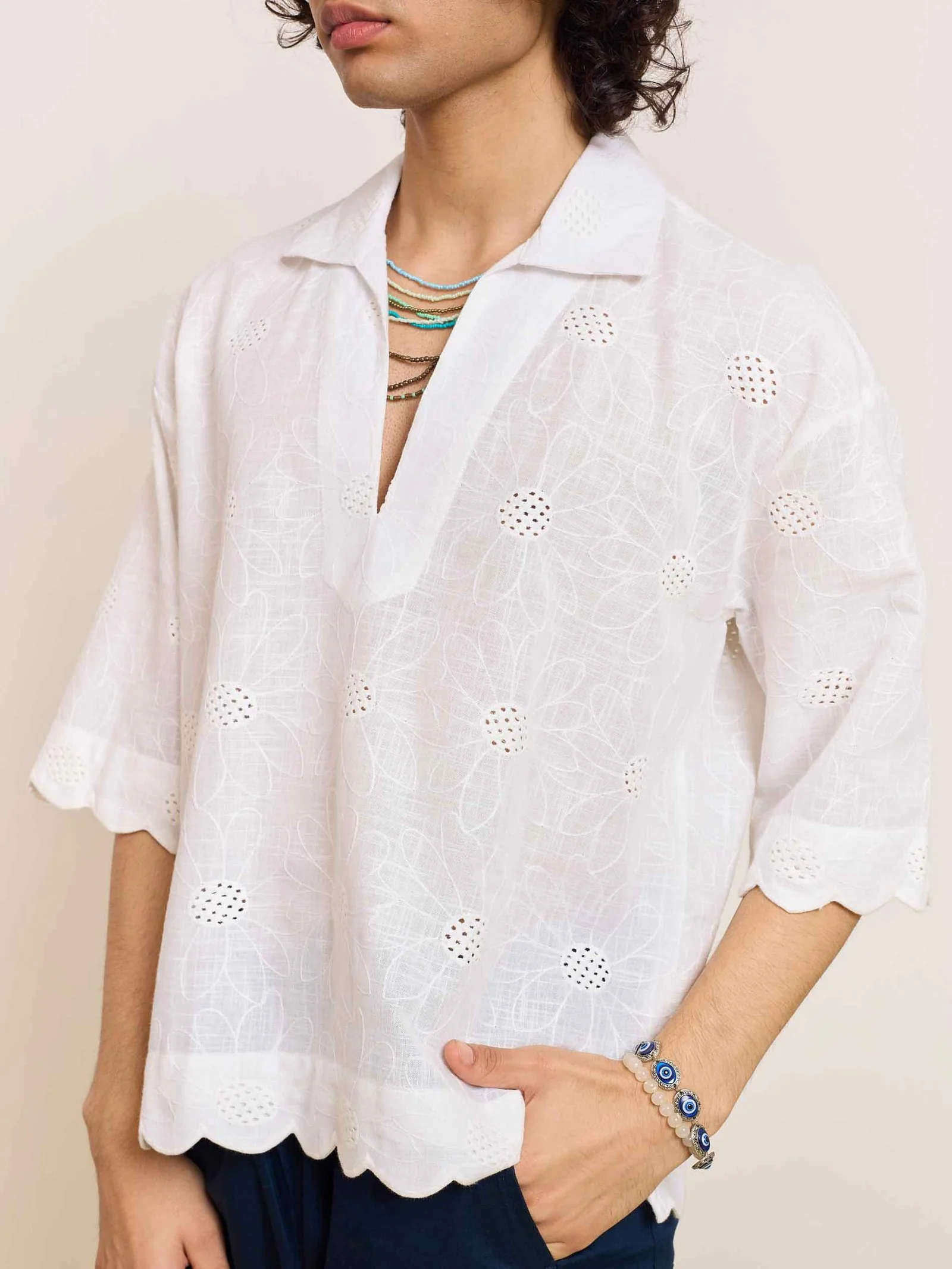 White Daisy Pullover - Image 6