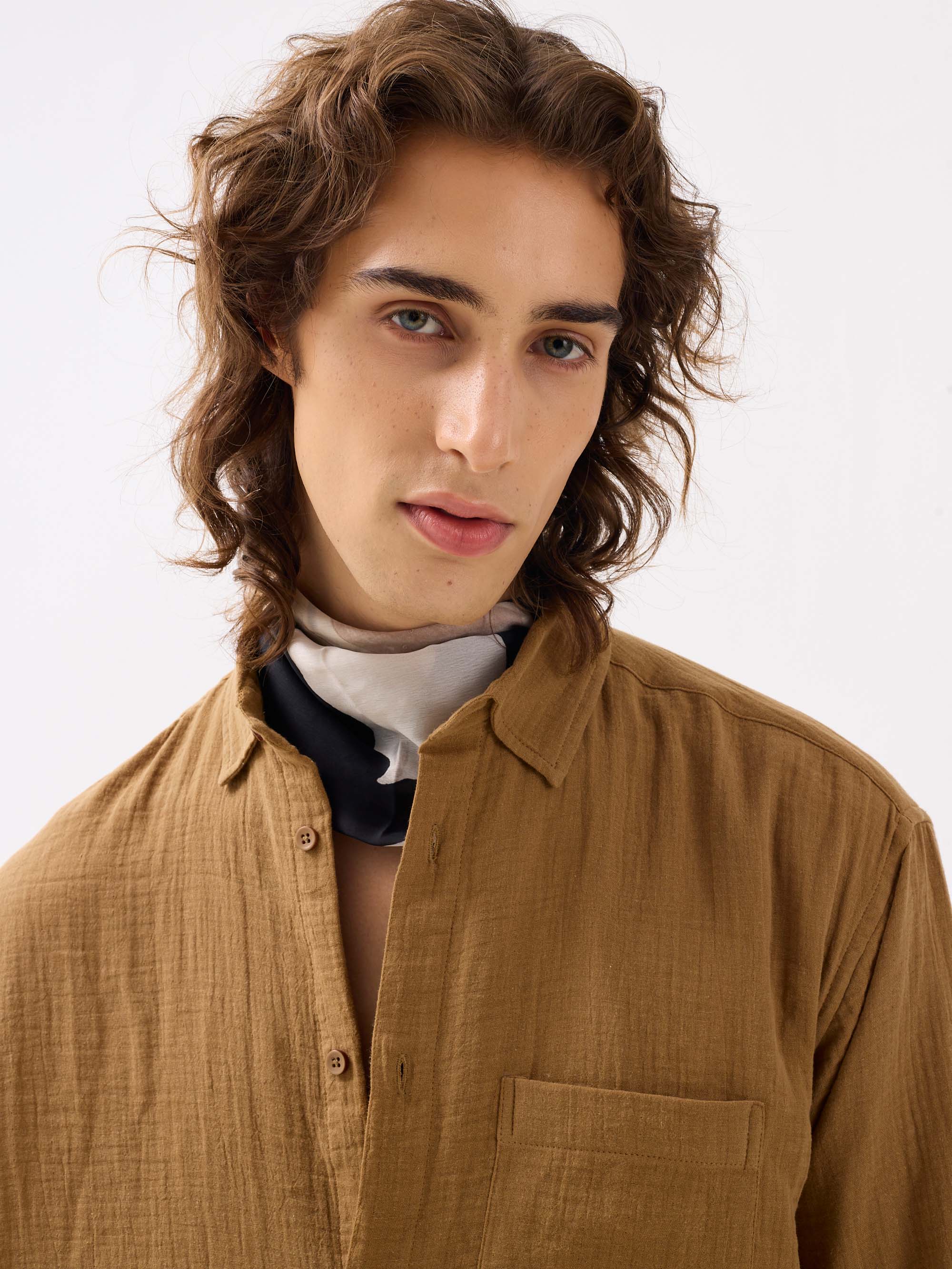 Wood Brown Gauze Holiday Shirt - Image 6