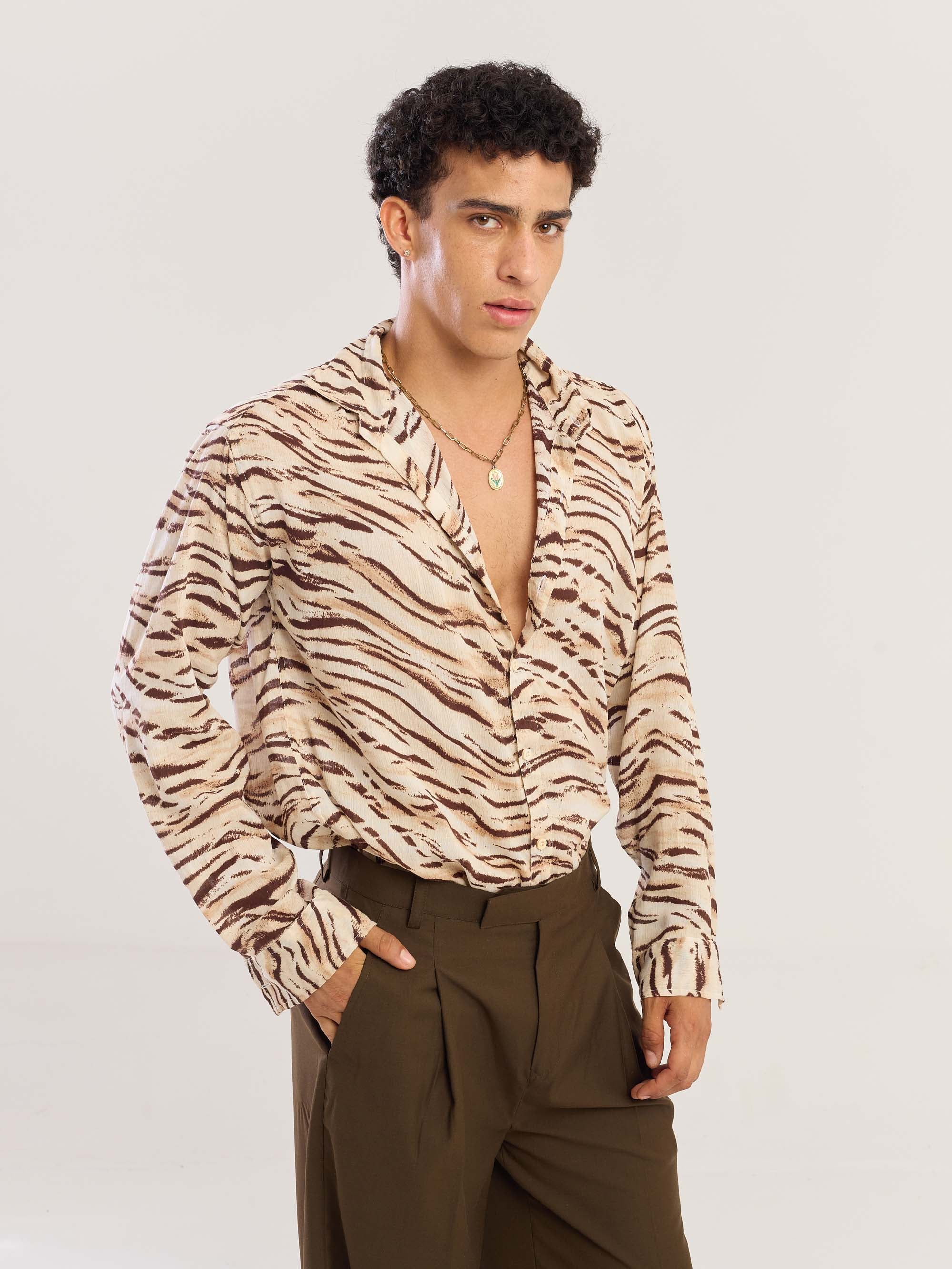Zebra Patterned Wrinkled Shirt - Image 5