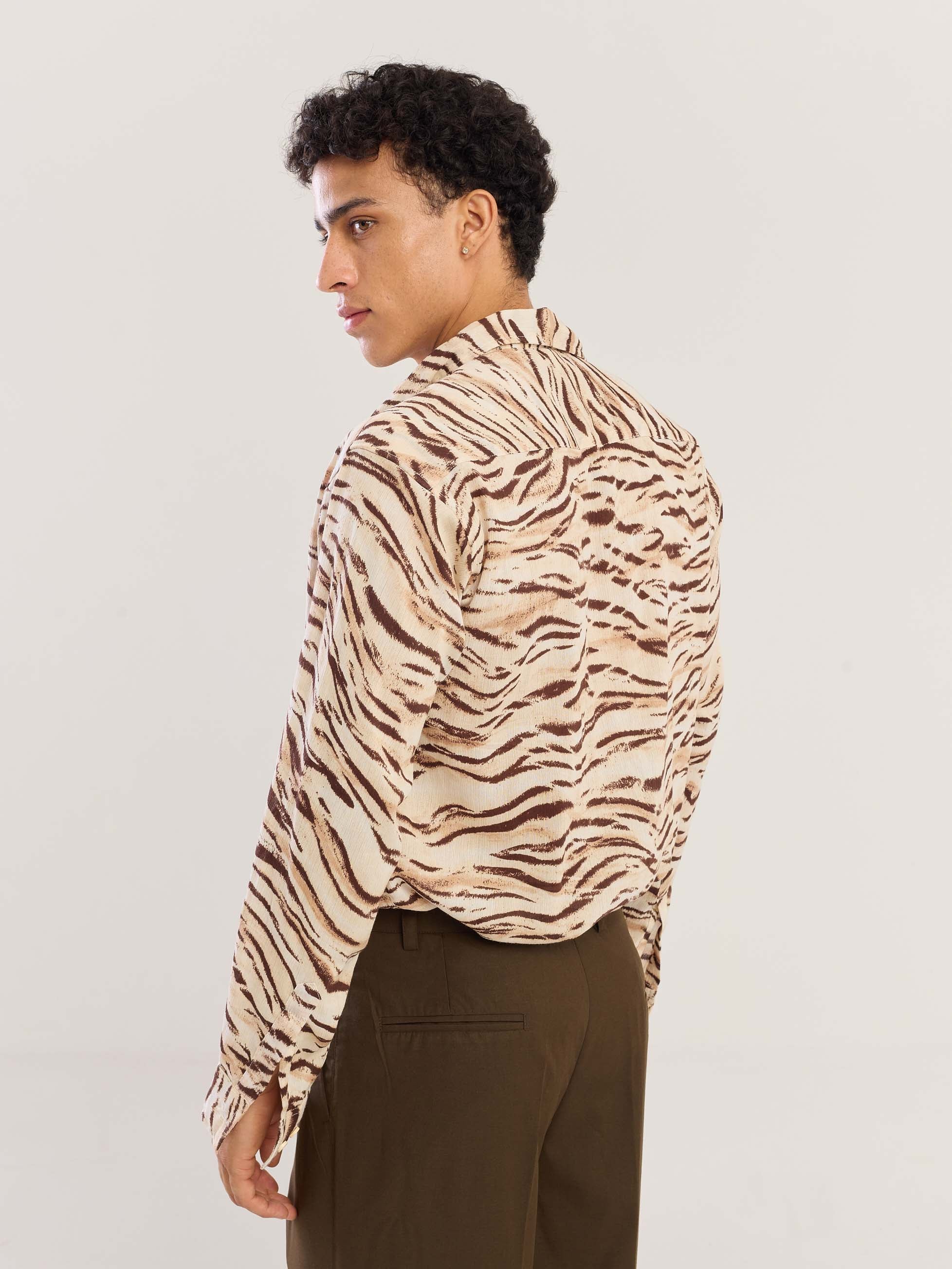 Zebra Patterned Wrinkled Shirt - Image 8